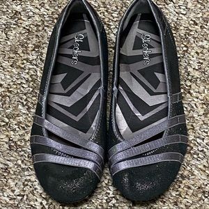 Skechers black metallic flats